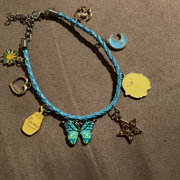 Charm bracelets - Picture 3 of 4